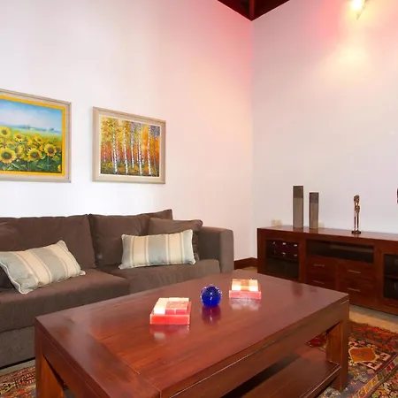 Ruhiges Remedios Mit Panoramablick Holiday home