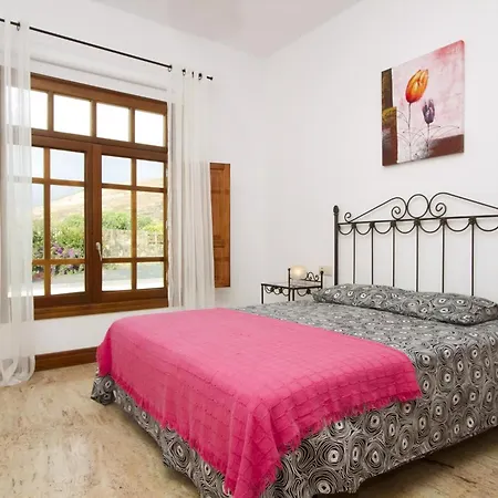 Ruhiges Remedios Mit Panoramablick Holiday home Los Valles